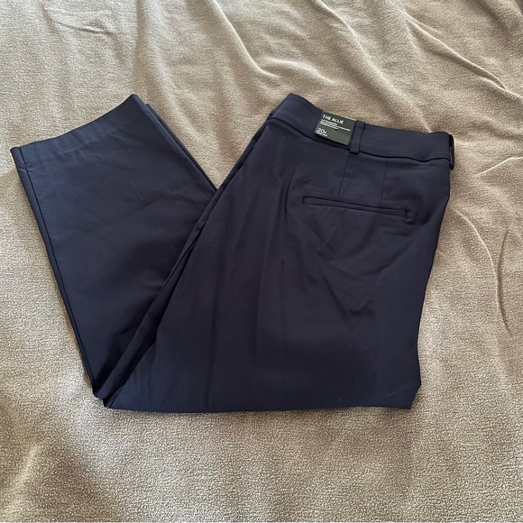 Lane Bryant Pants - NWT Women’s Lane Bryant Dark Blue Trousers Ankle Size 20P